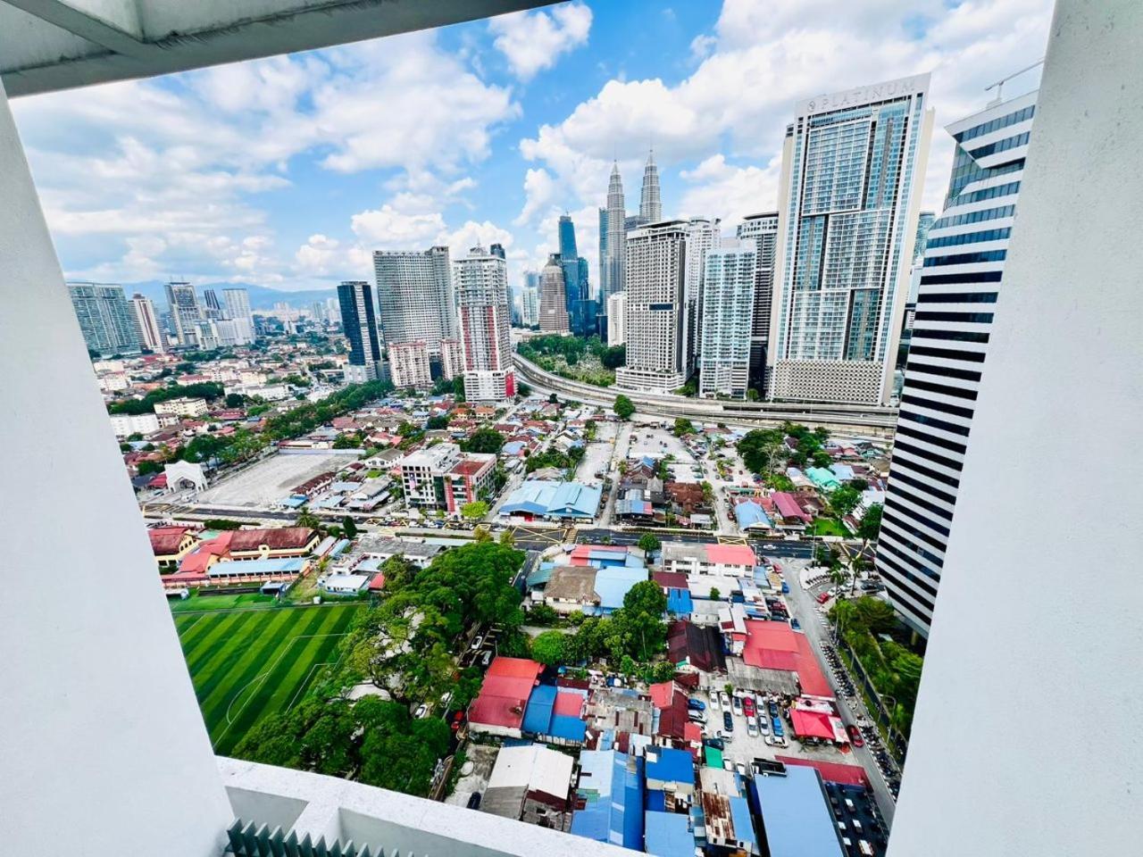 The Luxe Colony Skypool By Tasu Home Kuala Lumpur Exterior photo