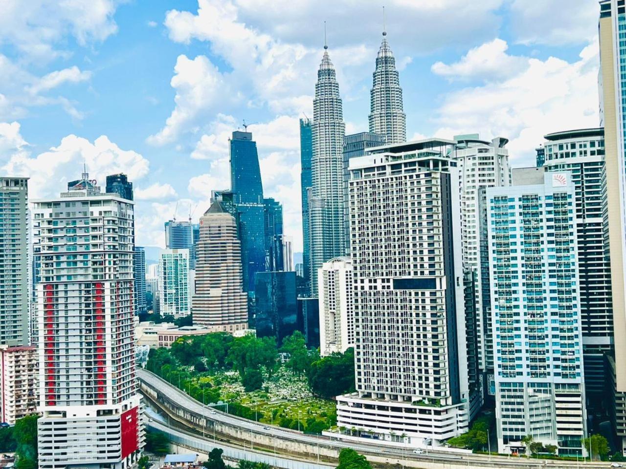 The Luxe Colony Skypool By Tasu Home Kuala Lumpur Exterior photo